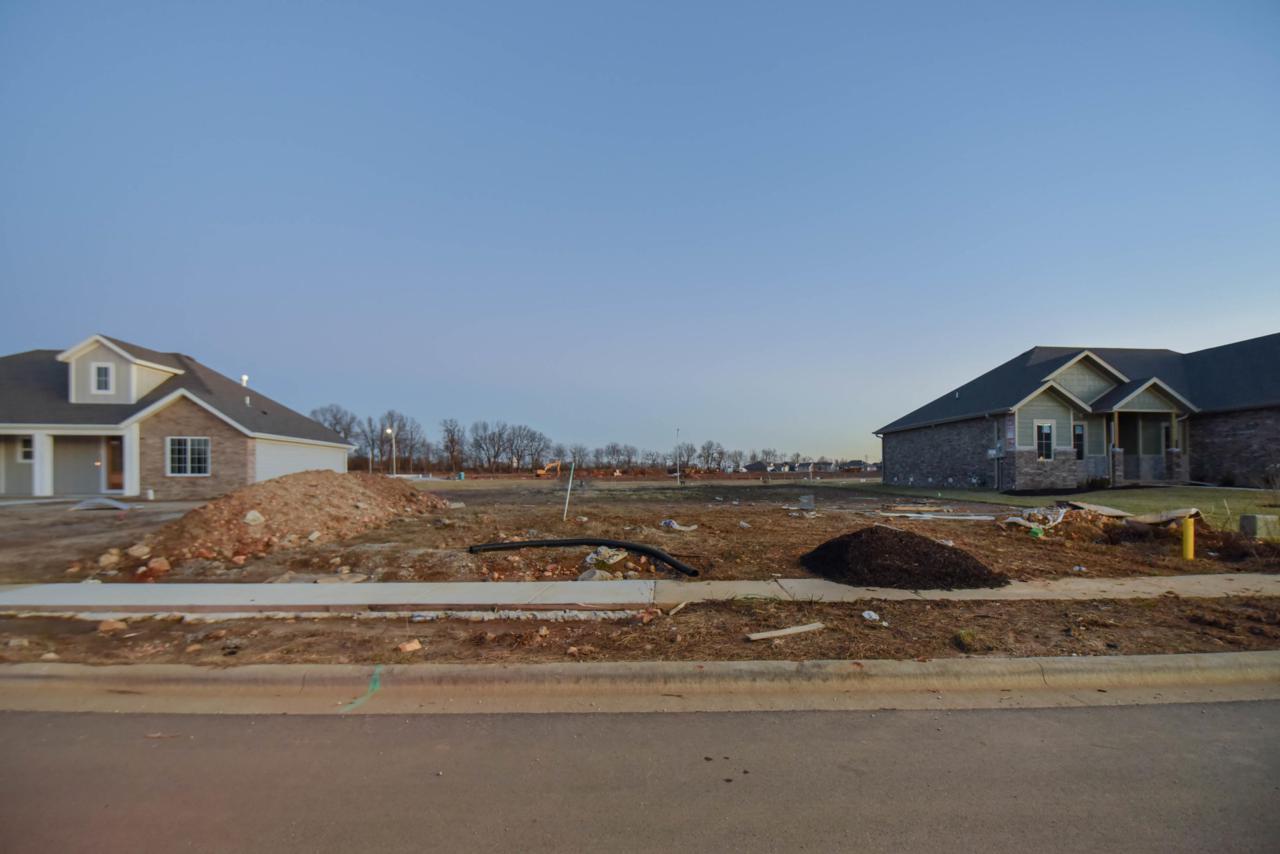 708 Foxhill Circle - Photo 1