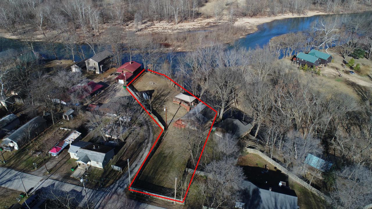 423 Jeannie Parkway - Photo 1