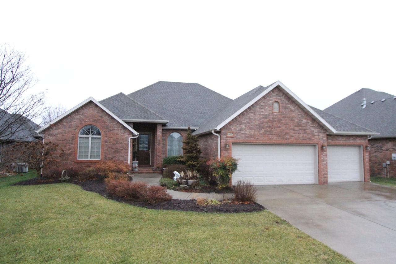 3305 Juniper Avenue - Photo 1