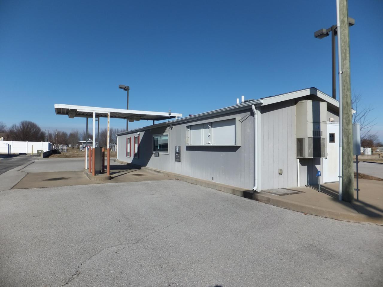 901 D Hwy - Photo 1