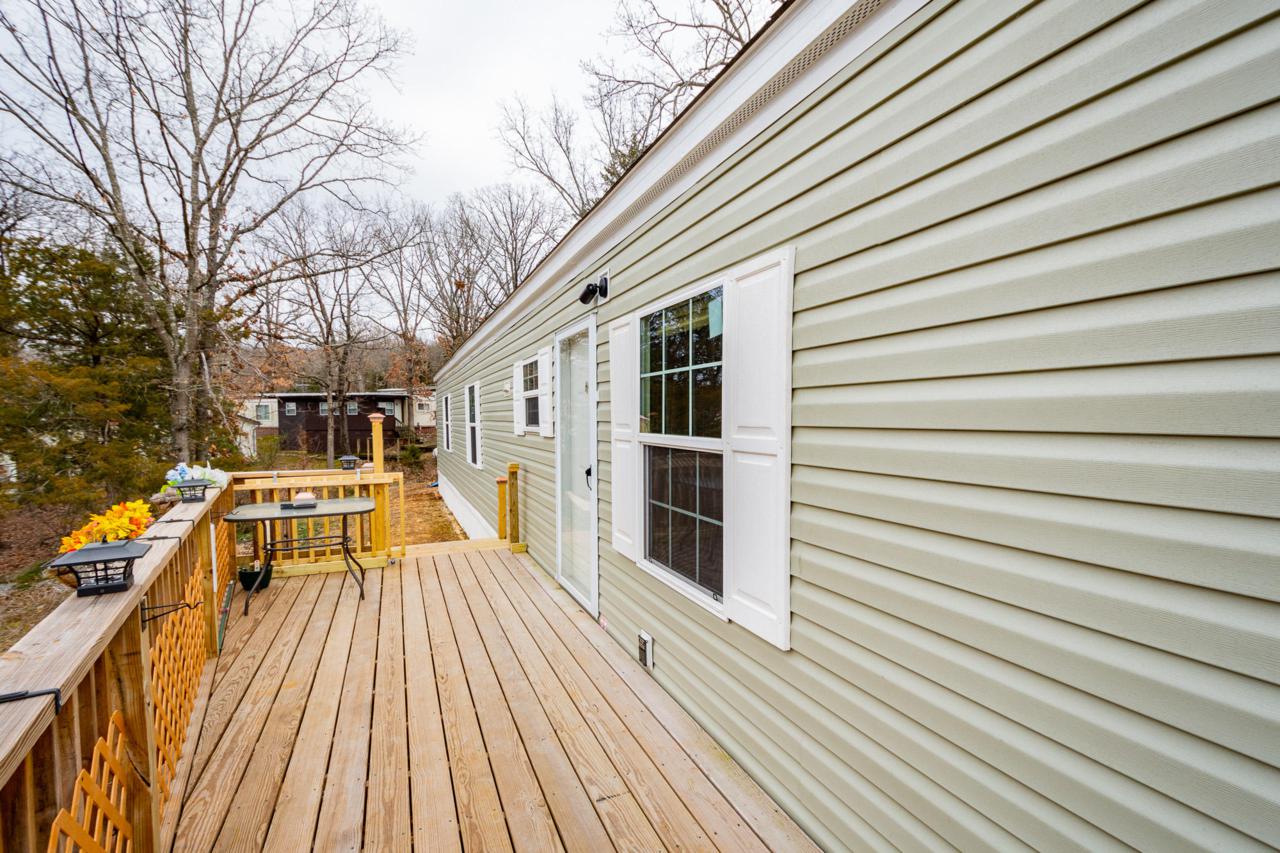 180 Shoreline Lane - Photo 1