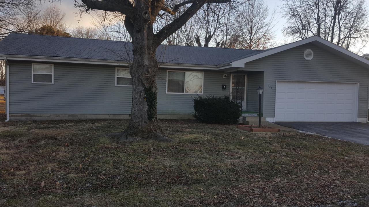 728 Auburn Street - Photo 1