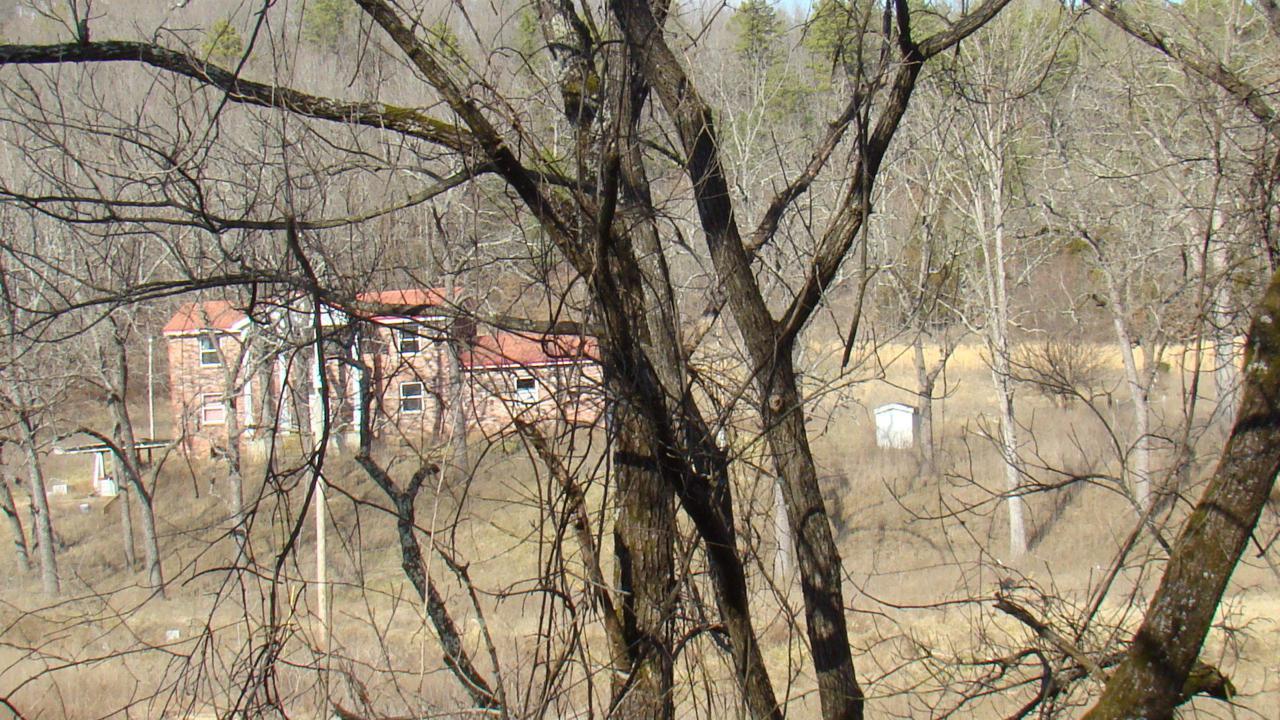 7923 County Rad 5150 - Photo 1