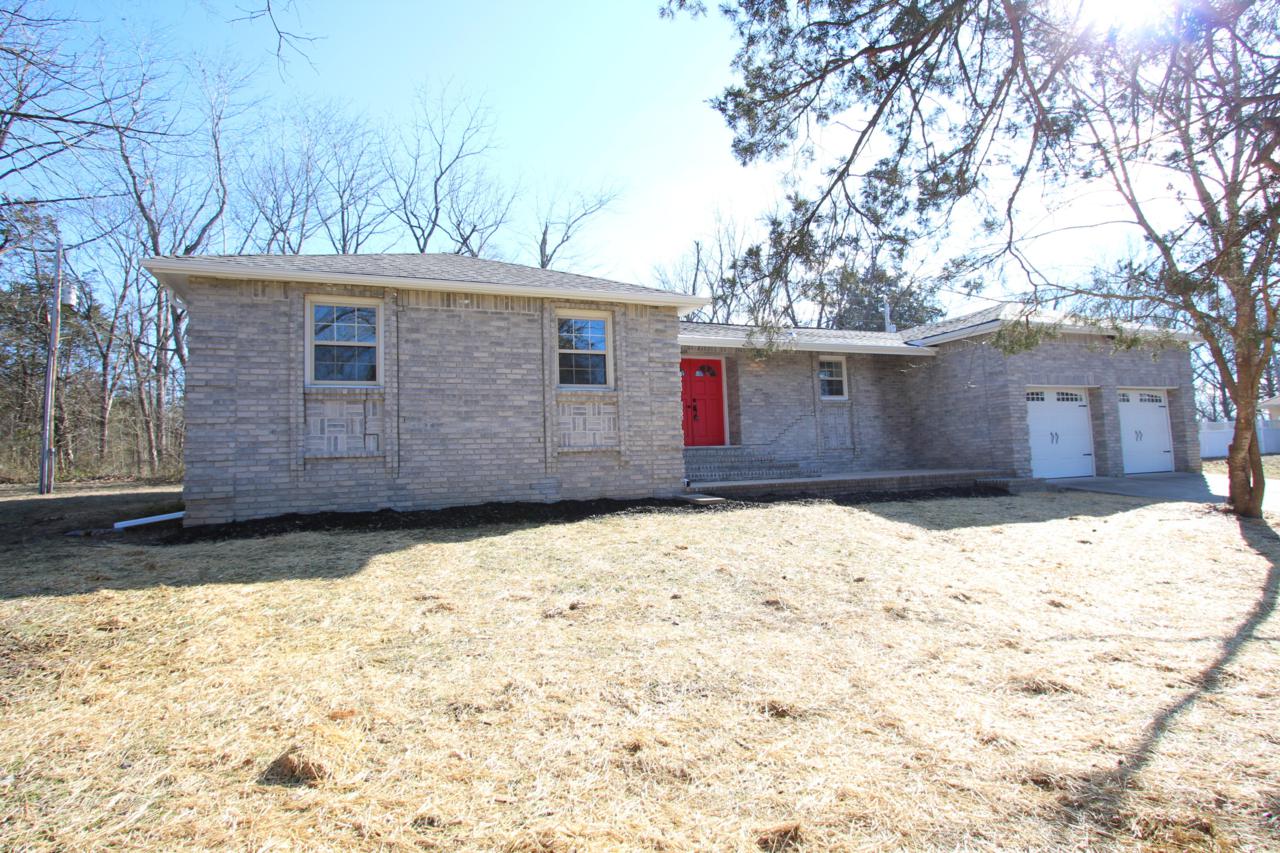 145 Country Hills Drive - Photo 1