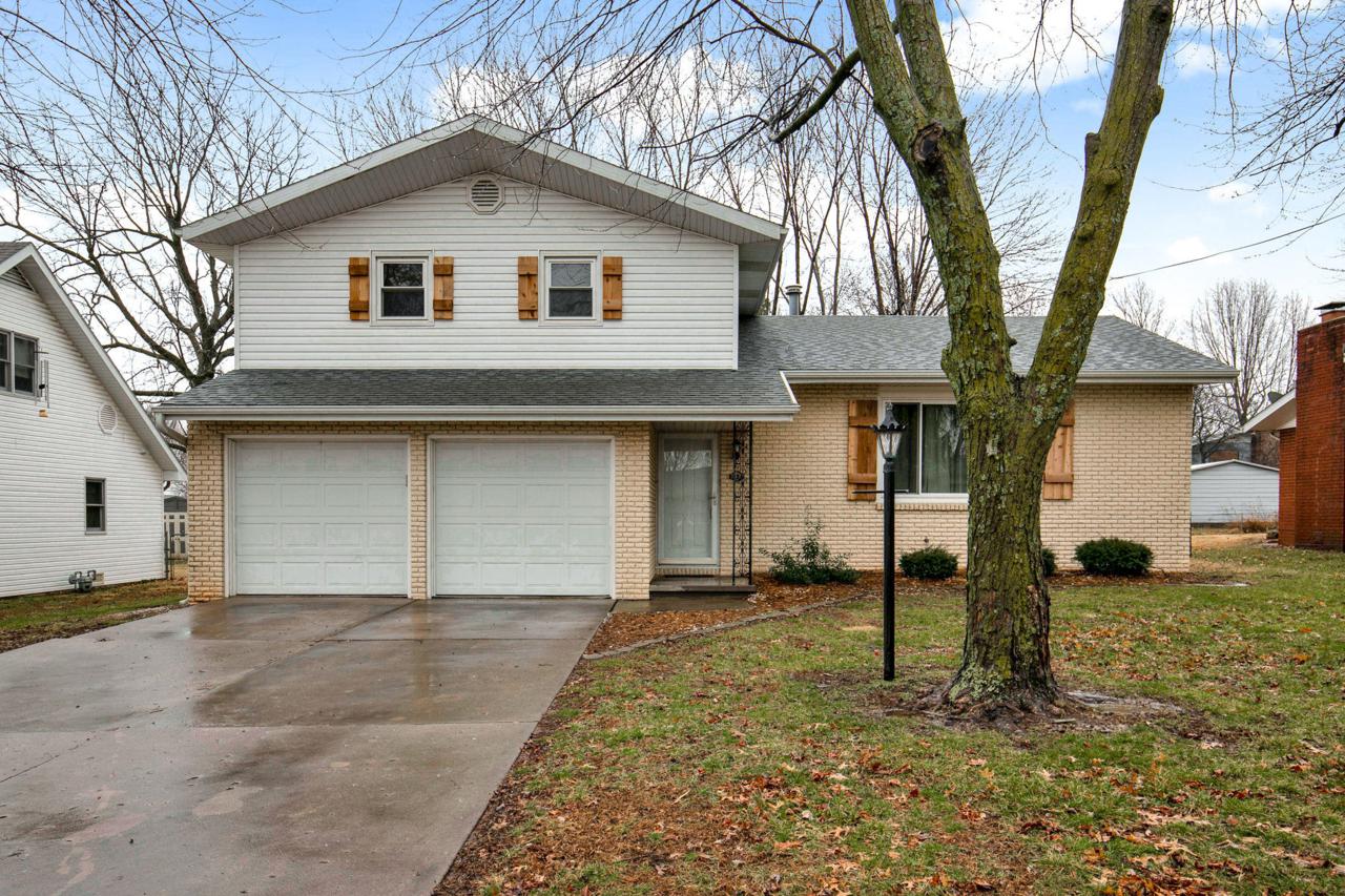 3328 Weller Avenue - Photo 1