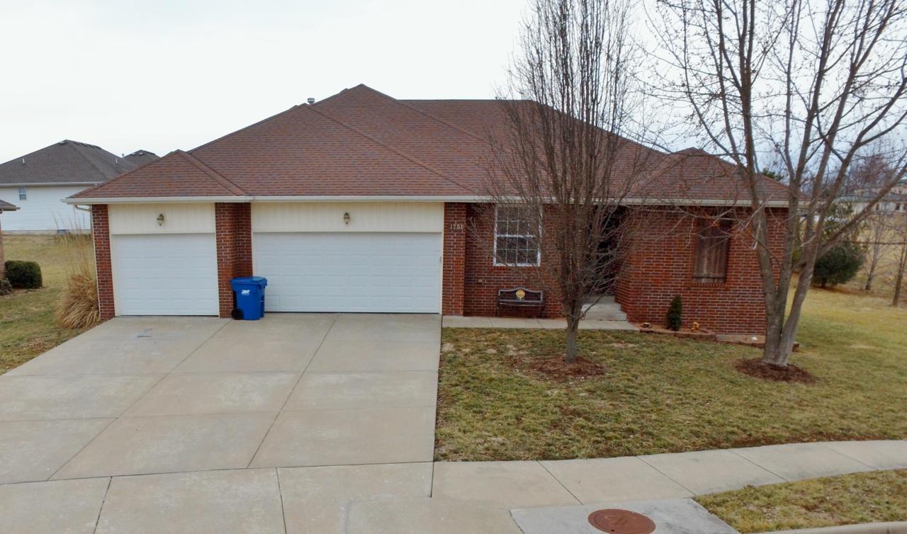 1751 Thomas Drive - Photo 1