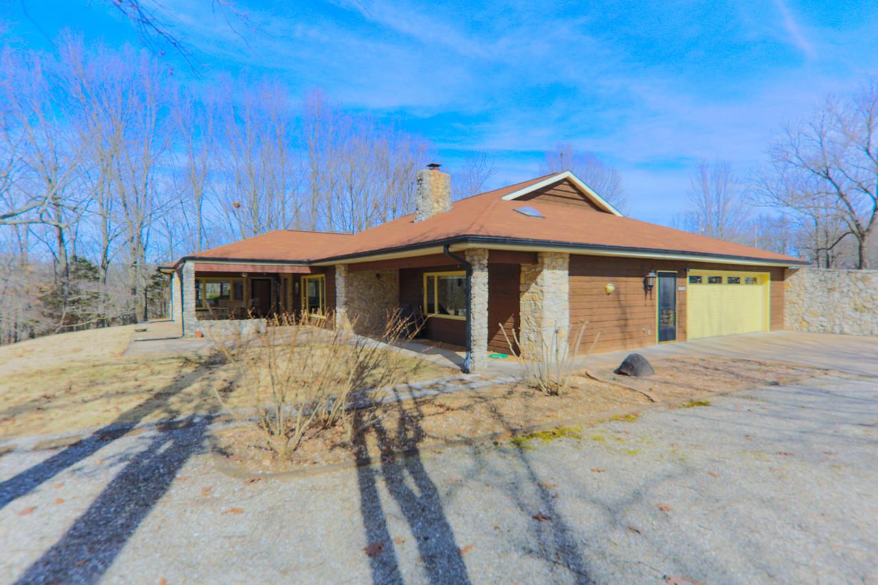 115 Ravenhill Drive - Photo 1