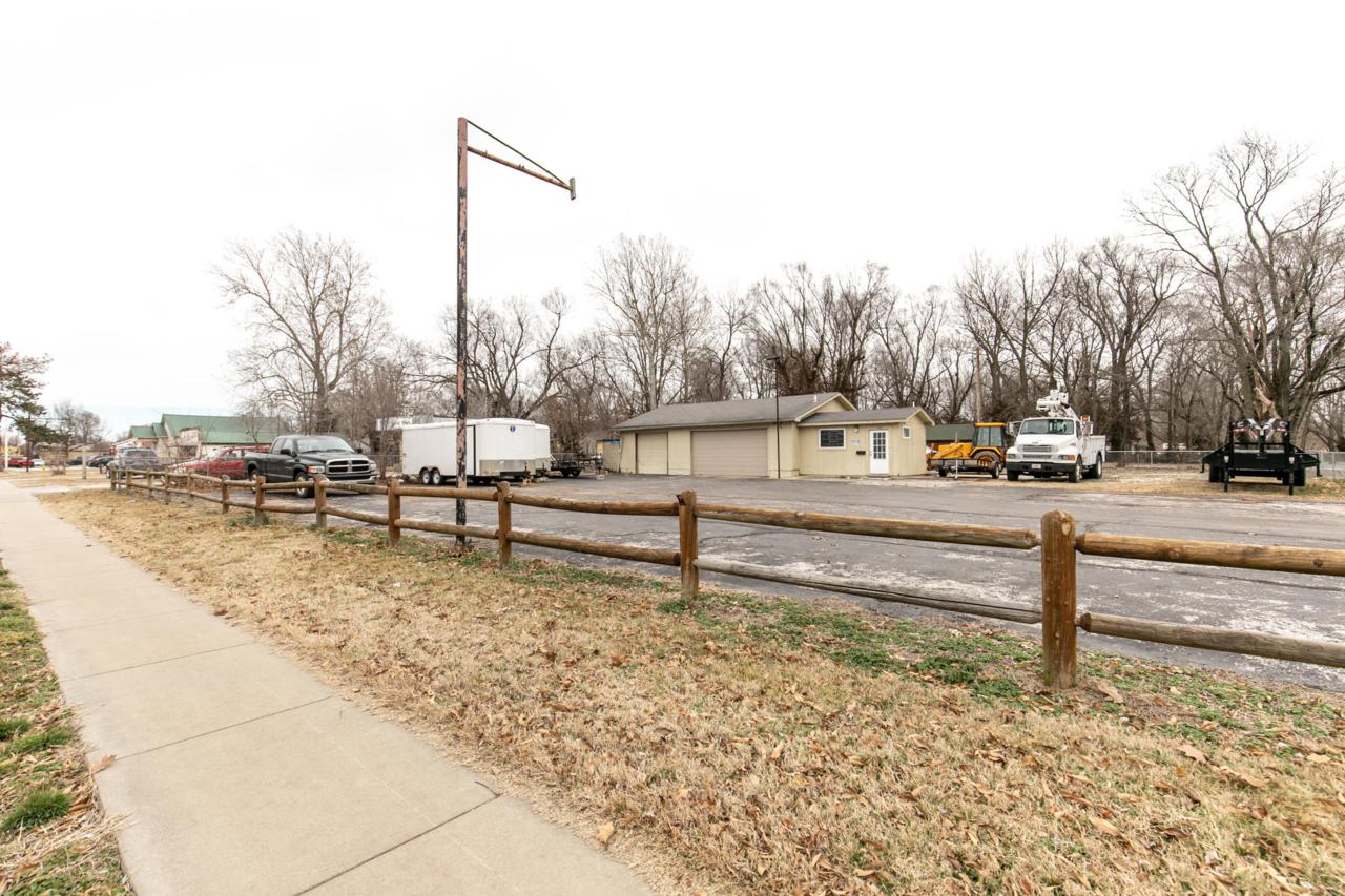 762 Scenic Avenue - Photo 1