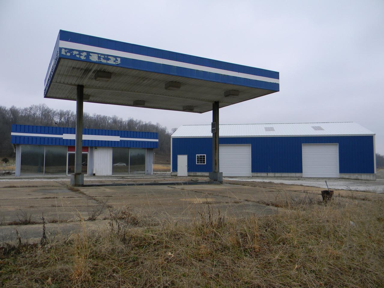5661 Highway 13 - Photo 1