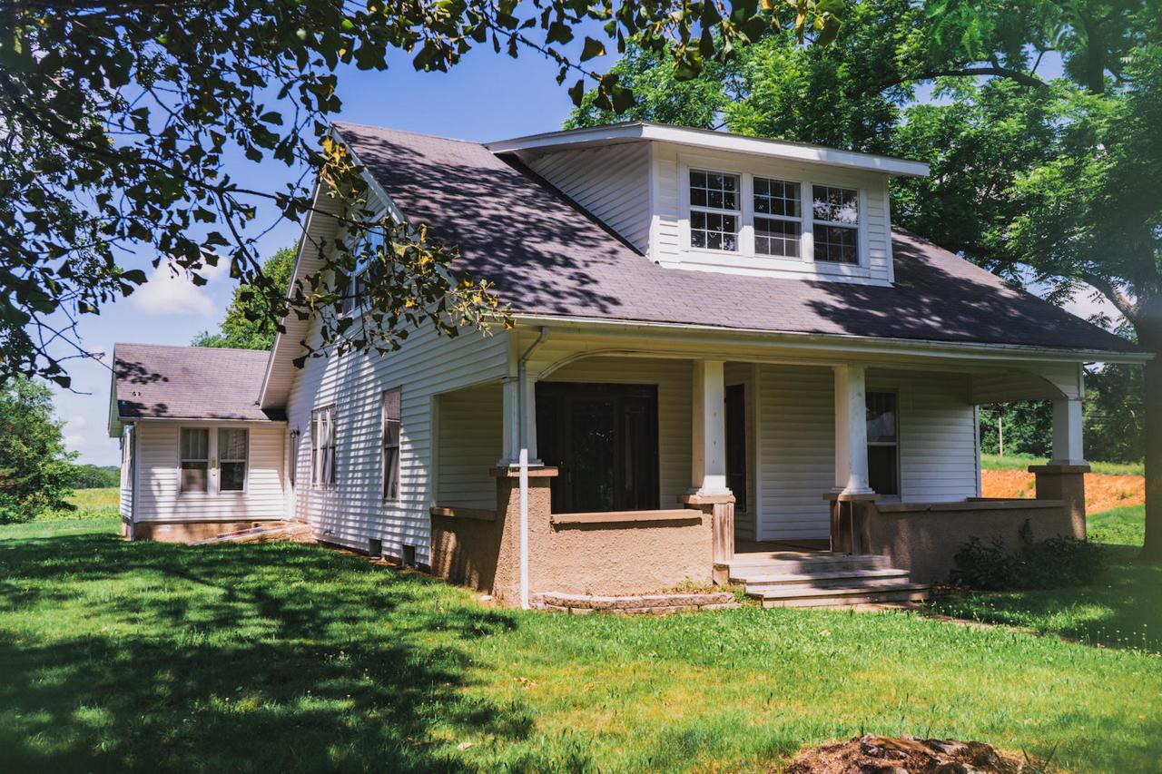 1011 County Road 8270 - Photo 1