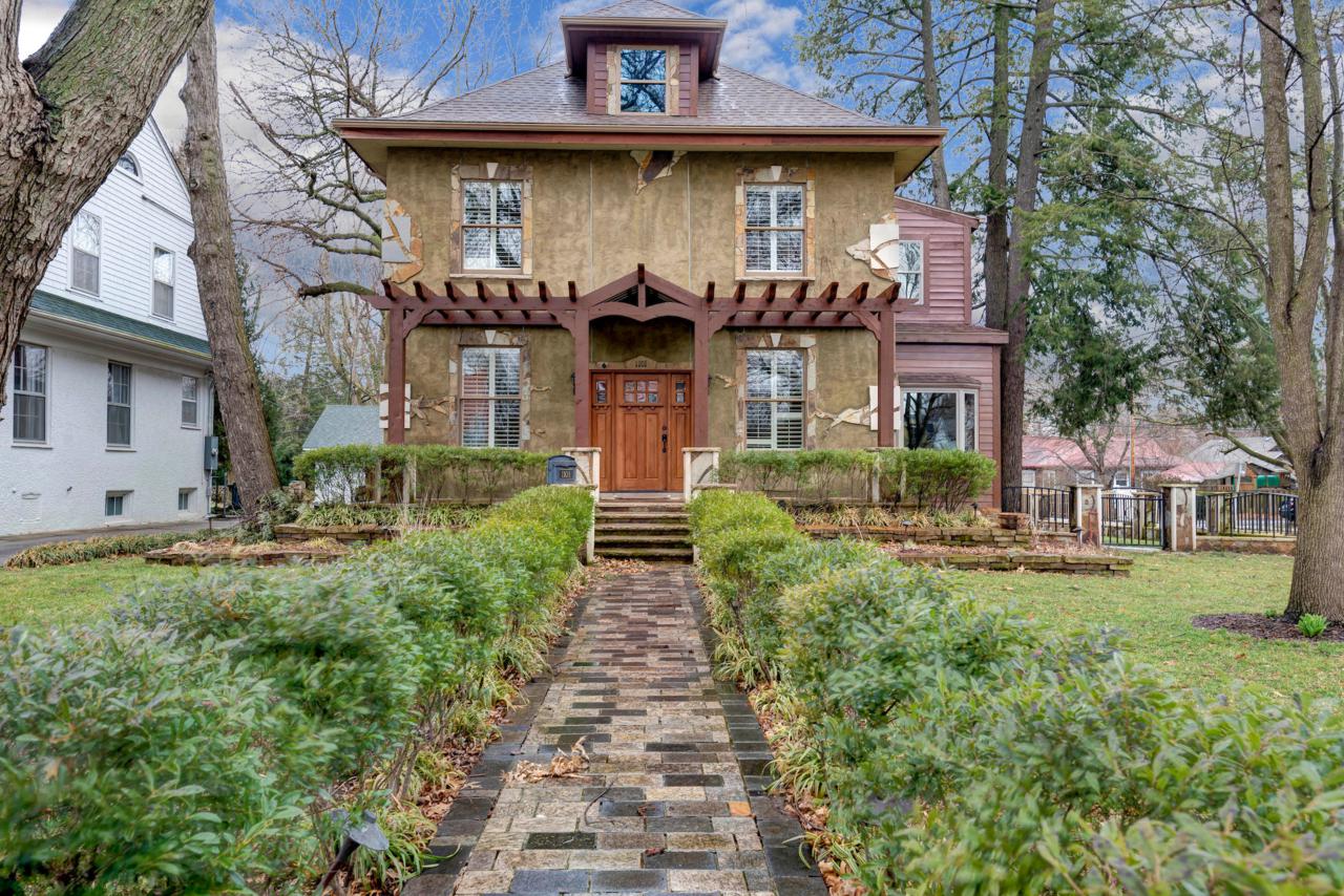 1101 Pickwick Avenue - Photo 1