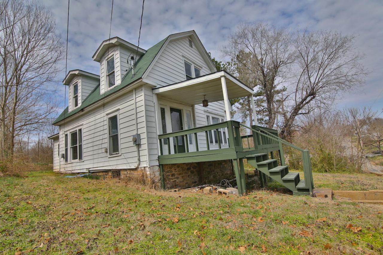 201 5th Street - Photo 1