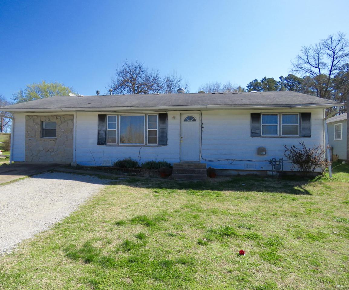 603 Grandview - Photo 1