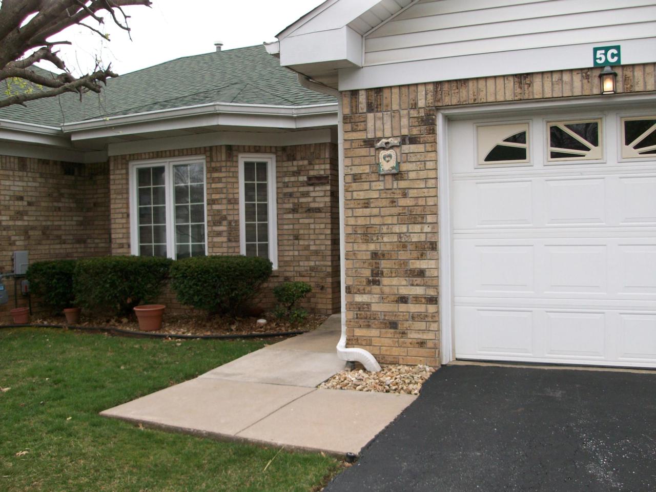 1717 Elfindale Street - Photo 1