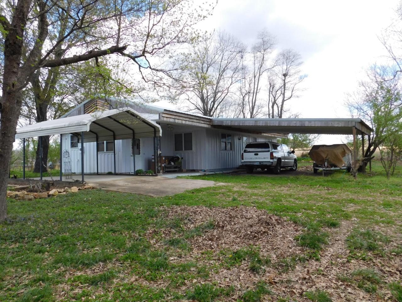 376 C R 576 - Photo 1
