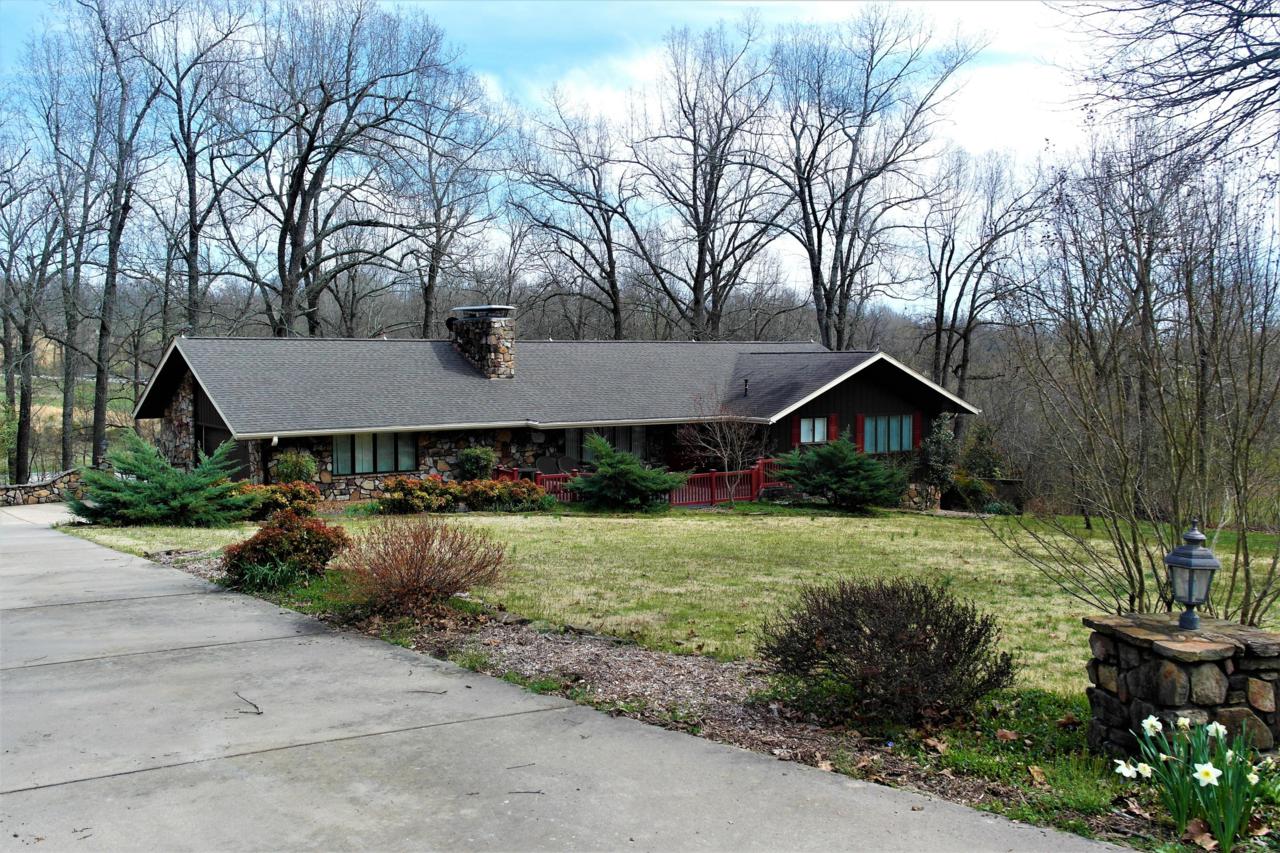 608 Brewer Street - Photo 1