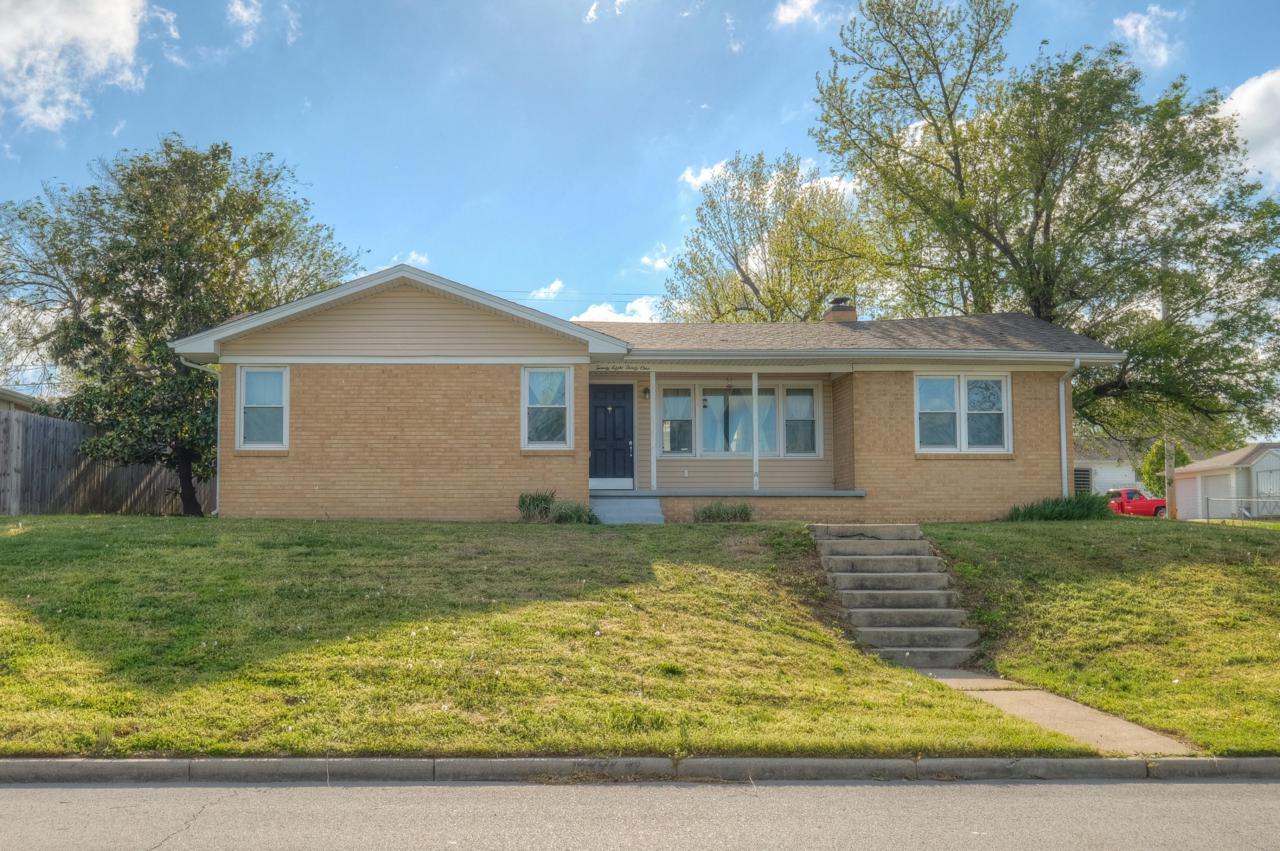 2831 Kentucky Avenue - Photo 1