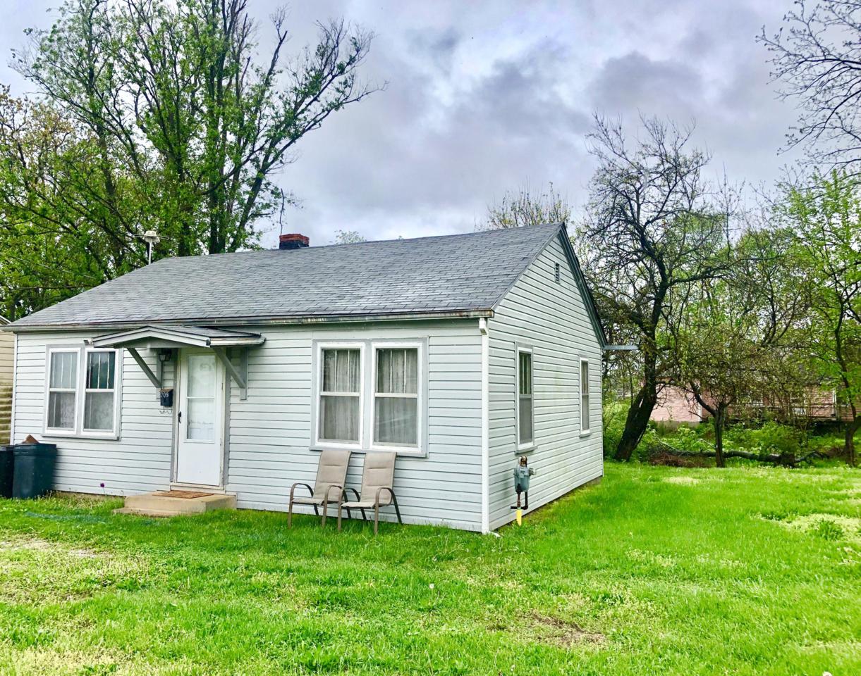 209 Ash Street - Photo 1
