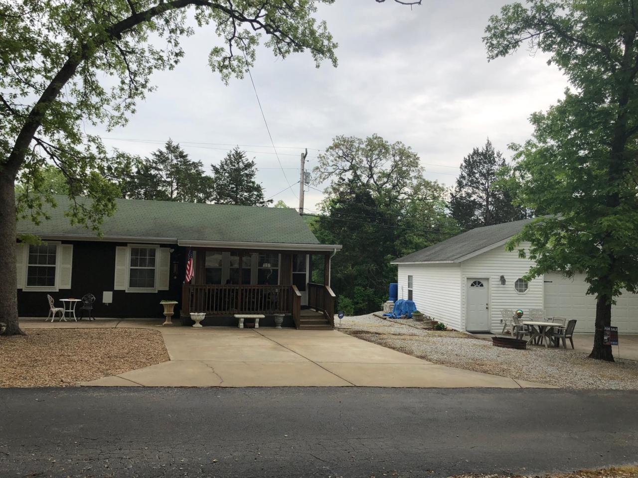 612 Jellystone Avenue - Photo 1