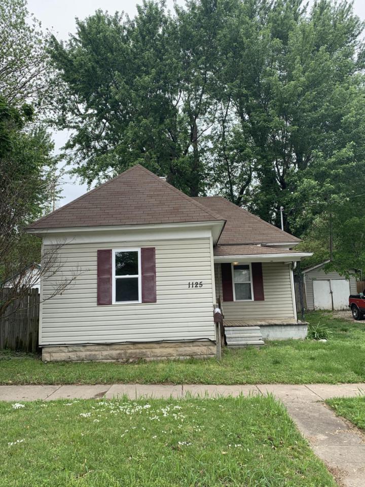 1125 Calhoun Street - Photo 1