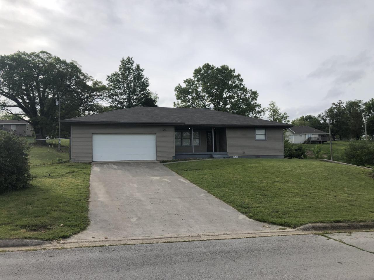 546 Dill Street - Photo 1