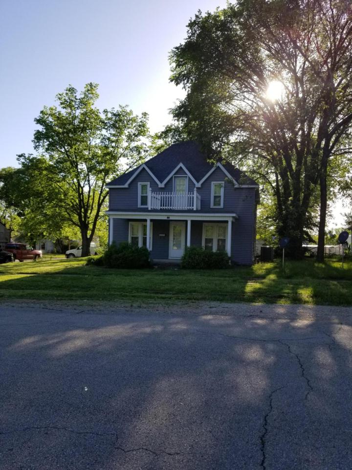 110 Grand Avenue - Photo 1