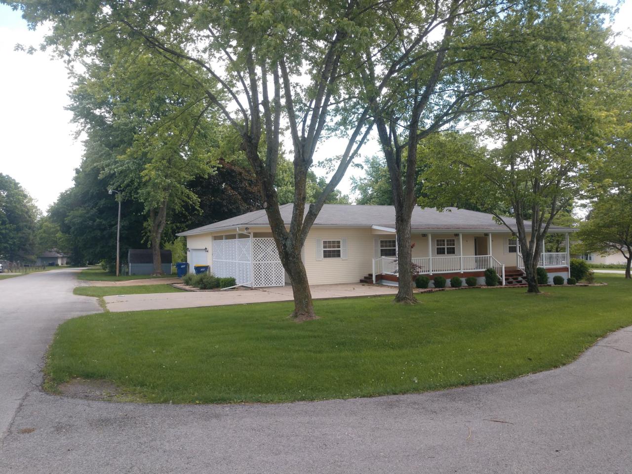 222 Tillman Avenue - Photo 1