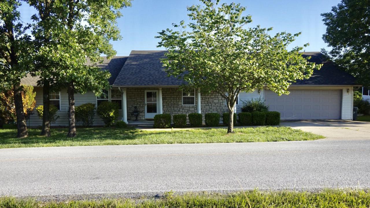 726 Skyview Drive - Photo 1