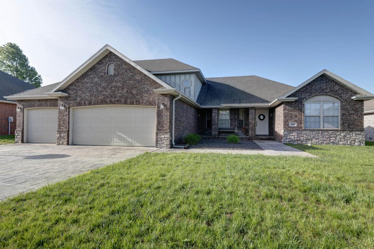 304 Sequoia Street - Photo 1