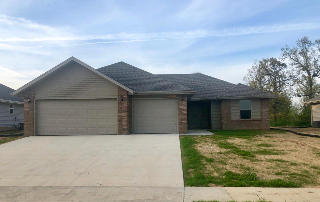 166 Picardy Street - Photo 1