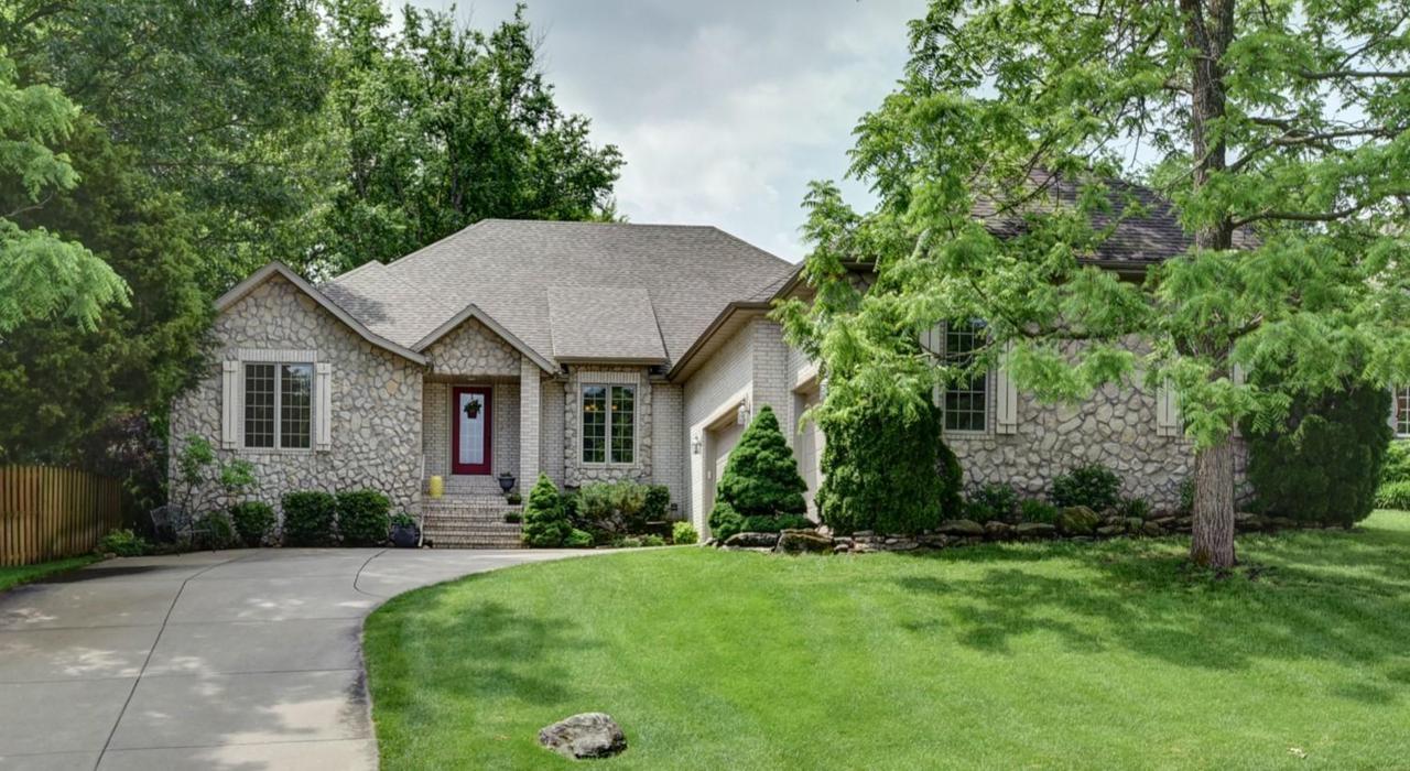 1620 Wood Oaks - Photo 1