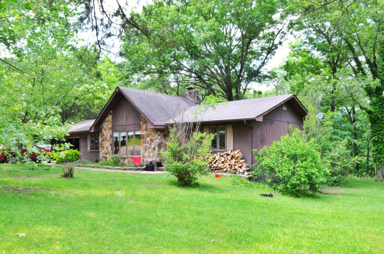 816 Circle Drive - Photo 1