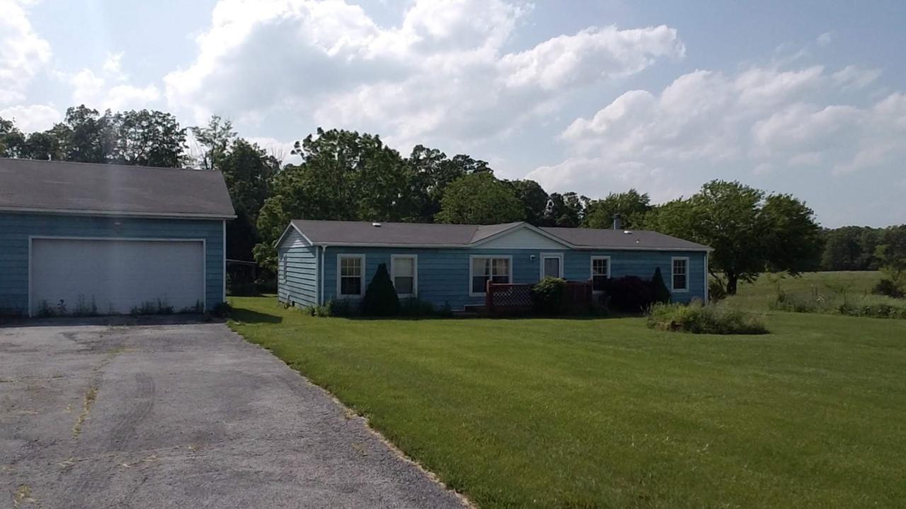 9 Mustang Drive - Photo 1