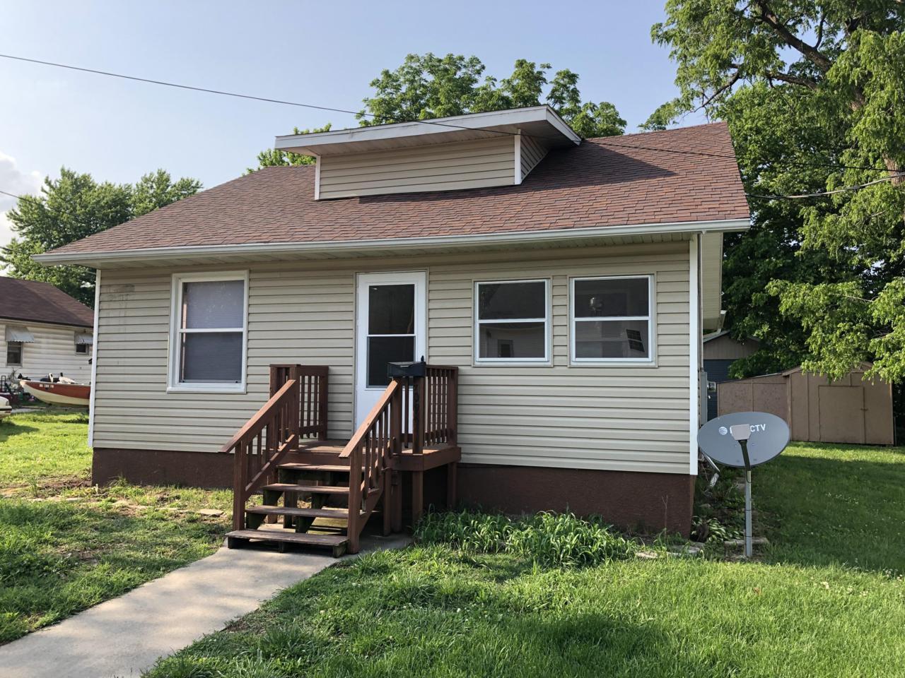 709 Chestnut Street - Photo 1