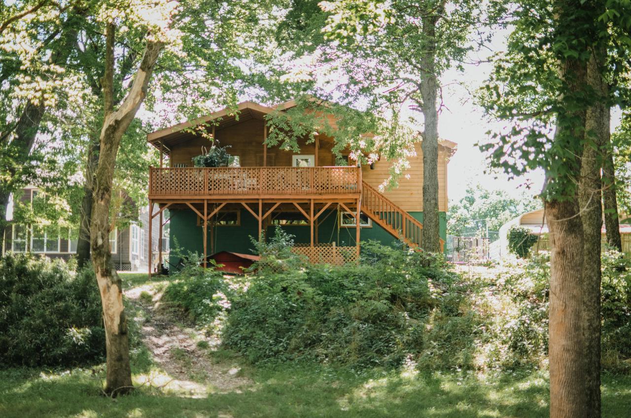 635 Easy Street - Photo 1