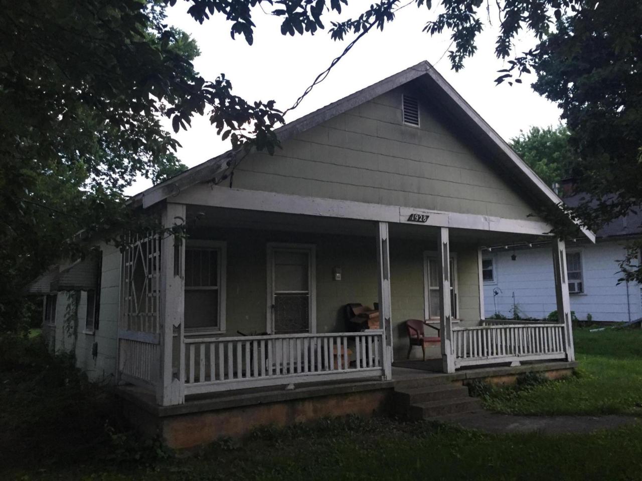 1928 Olive Street - Photo 1