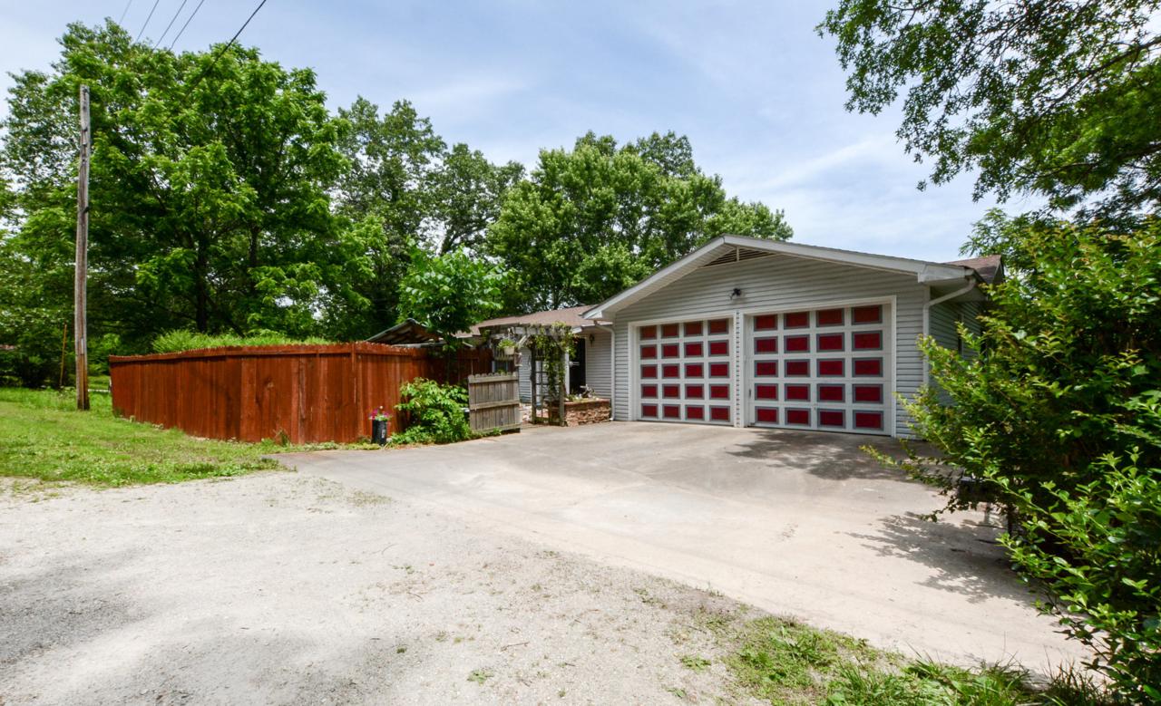 26302 Farm Road 2208 - Photo 1
