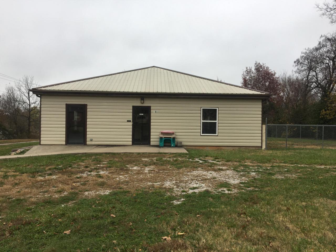 416 Sycamore Street - Photo 1