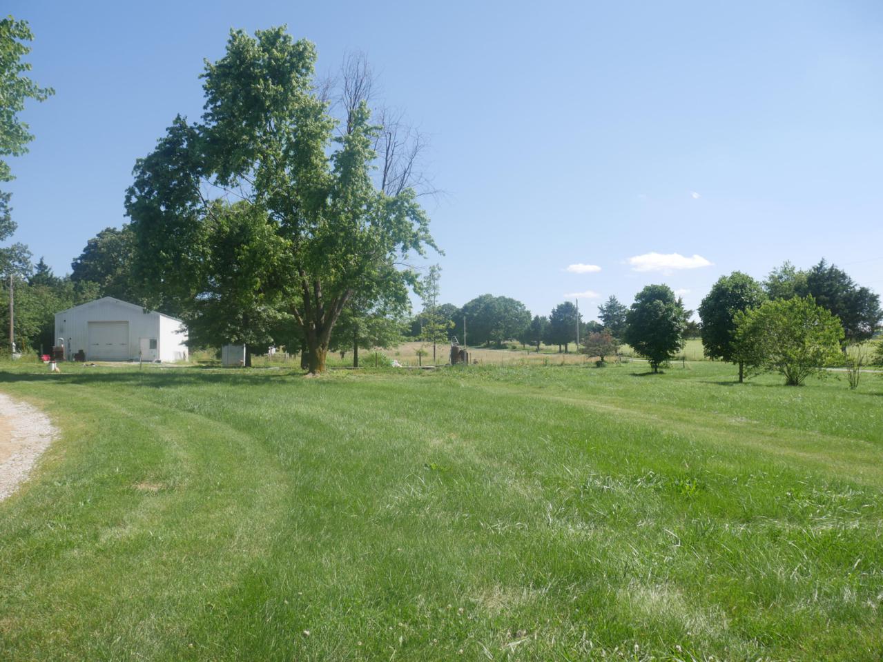 17499 Farm Road 2040 - Photo 1