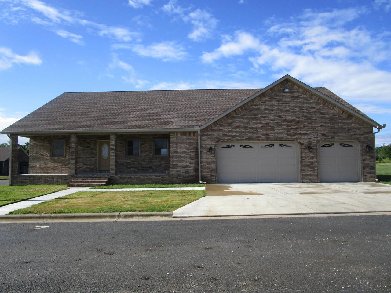 752 Carolina Place - Photo 1