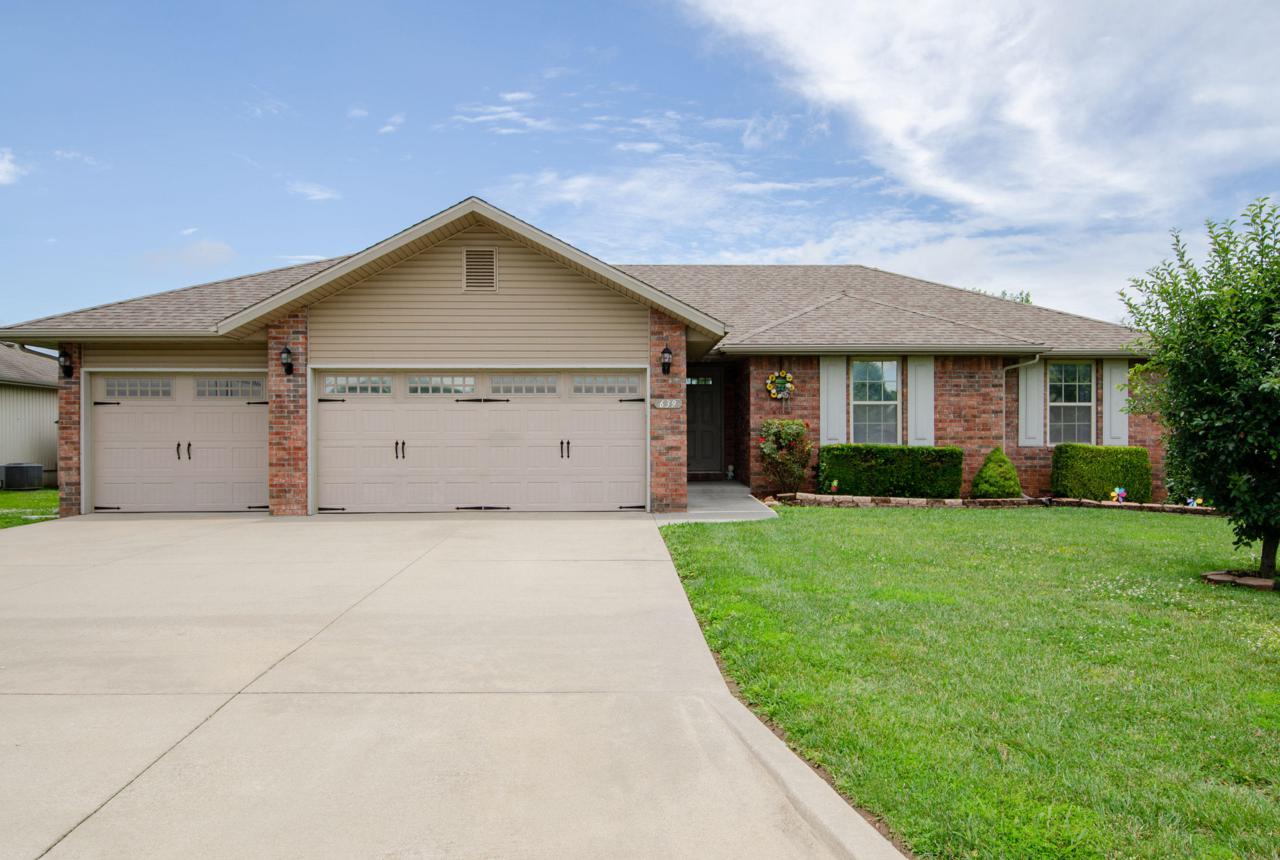 639 Angel Avenue - Photo 1