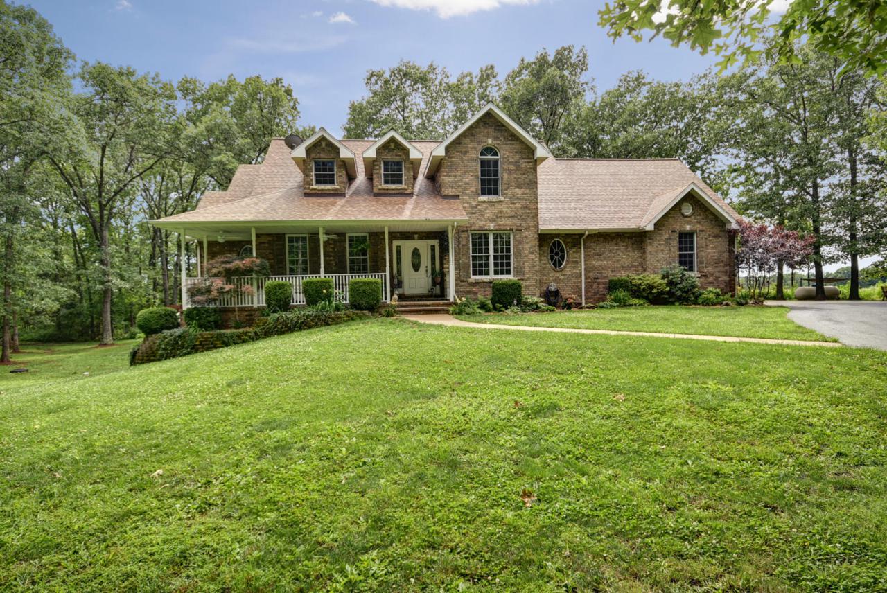 901 Shilee Drive - Photo 1