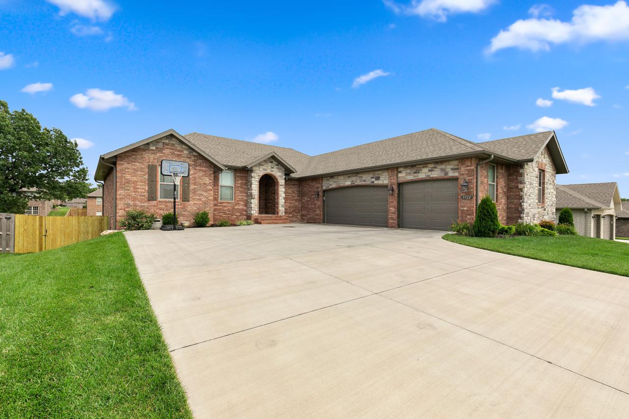 5722 Cottonwood Drive - Photo 1