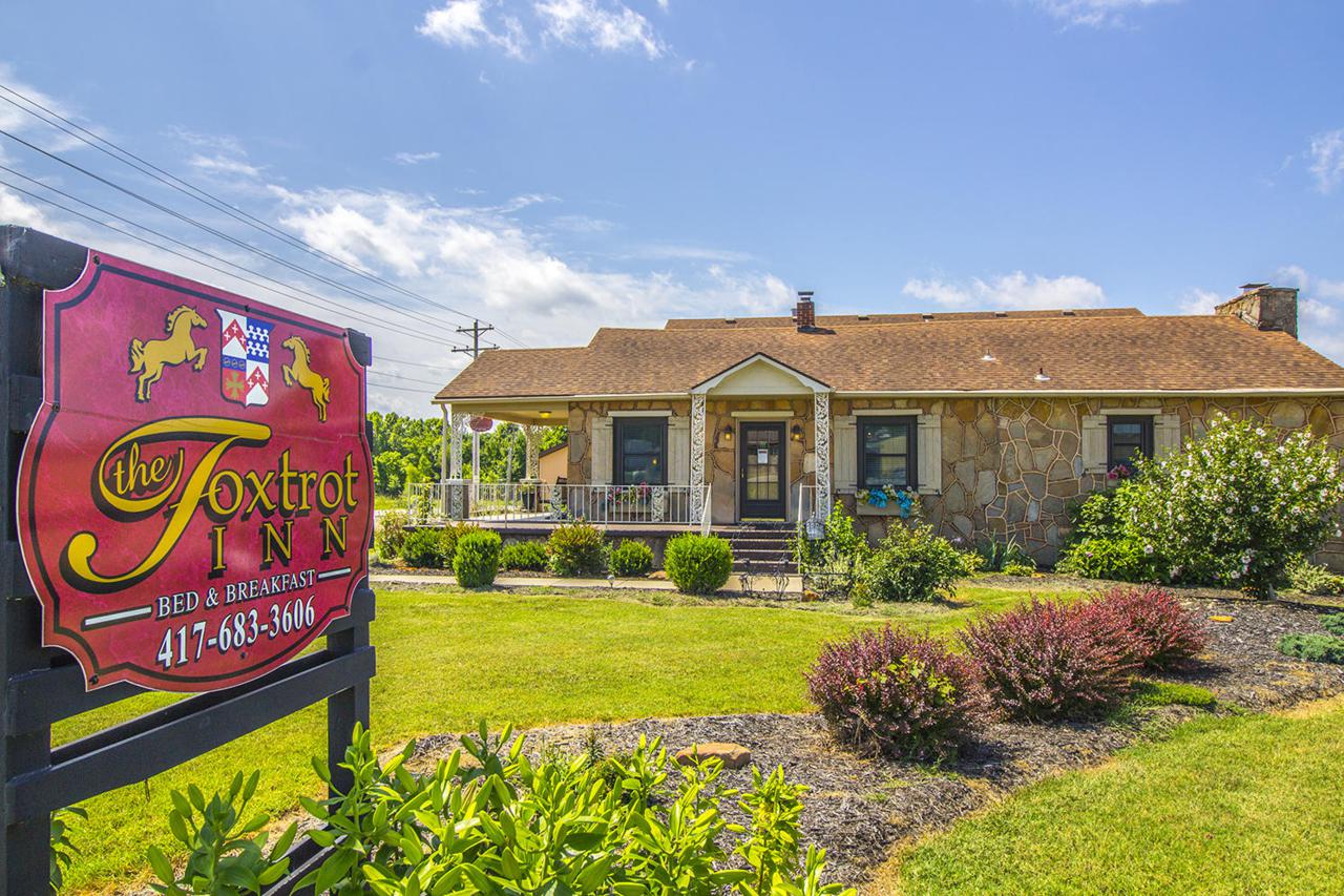 1107 Lyle Street - Photo 1