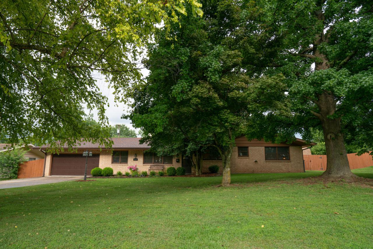 406 George Avenue - Photo 1