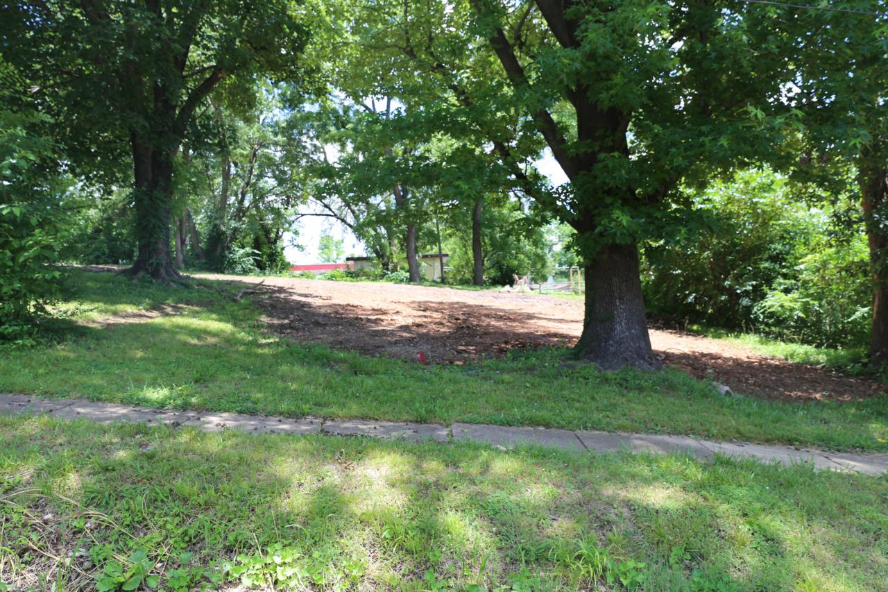820 Jackson Street - Photo 1