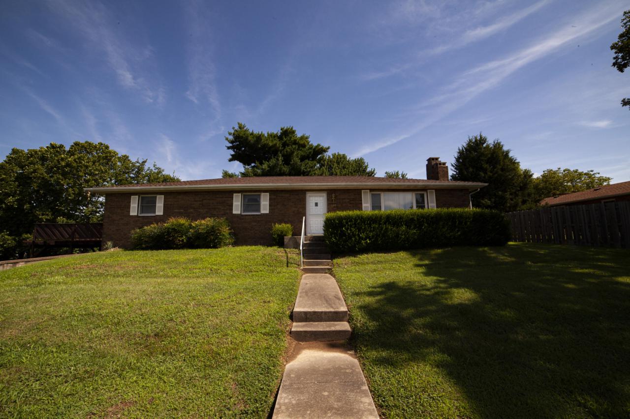 605 Hadley Street - Photo 1
