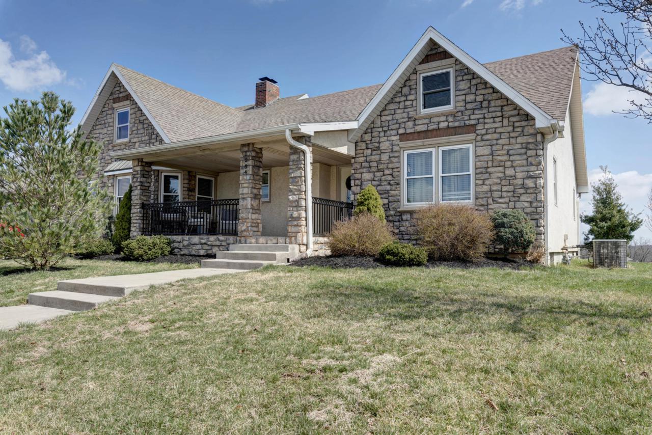 1204 Elmhurst Road - Photo 1