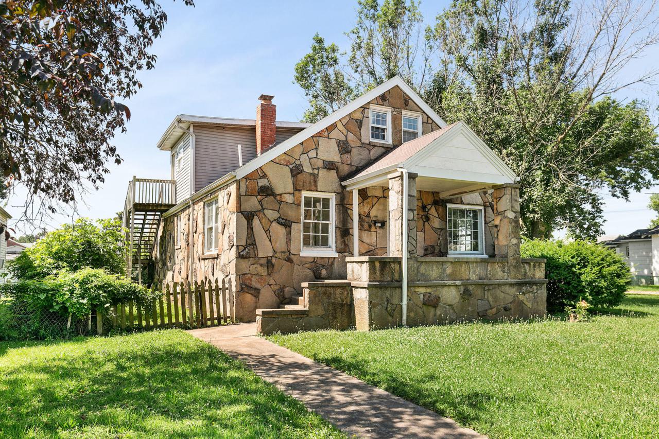2222 Olive Street - Photo 1
