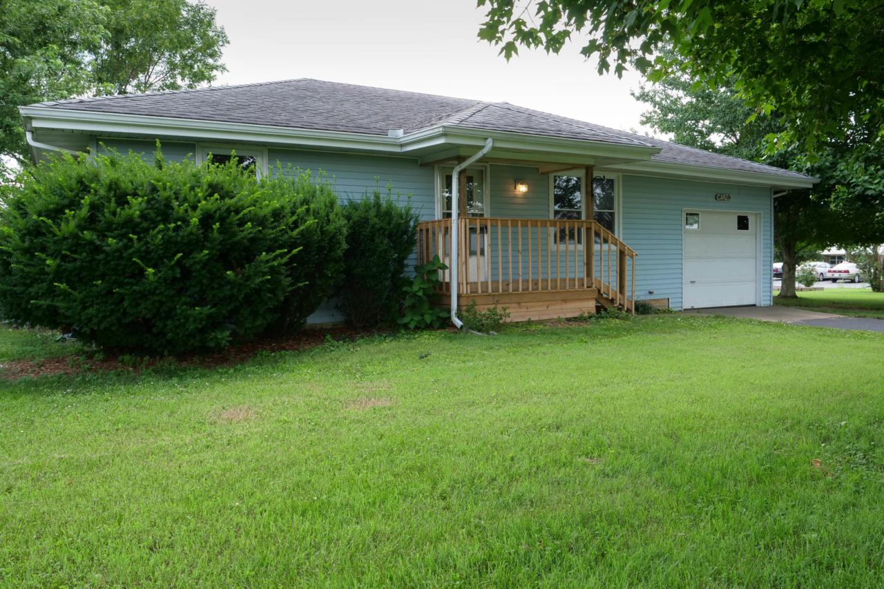 482 Division Street - Photo 1